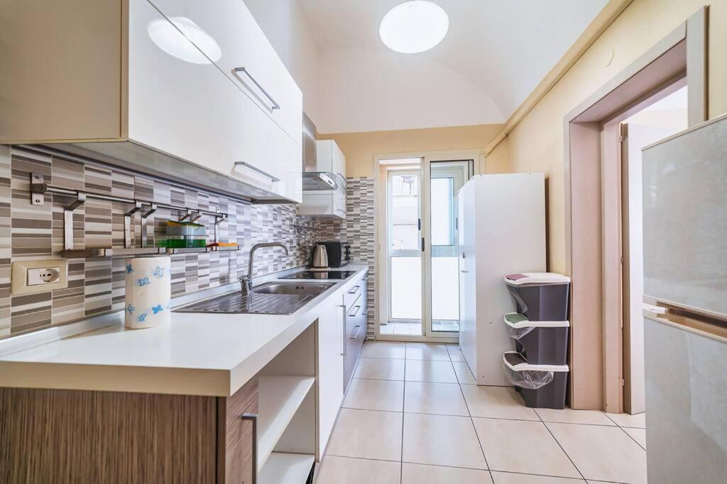 Centro- Benedettini'S Apartament Aeroporto di Catania Fontana Rossa Esterno foto